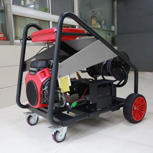 H2041G gas-powered pressure washer for industrial and commercial cleaning